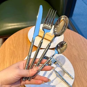 Ensemble de couverts élégant et fin en argent martelé pour les dîners de luxe, les fêtes à domicile, l'accueil des invités, l'utilisation dans les hôtels et les restaurants - Product Image 3