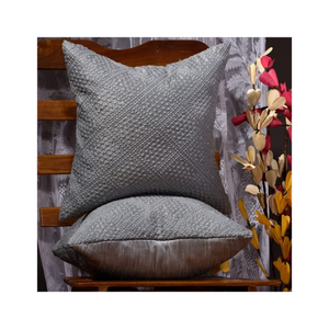 Cojín Bordado de Primera Calidad de 16x16 Pulgadas, 100% Algodón, Color Granate Teñido con Colores Herbales para Mercados de Exportación, Envío Rápido y Diseños Personalizados - Product Image 3