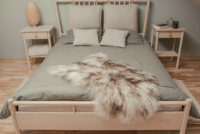 Tapis d'intérieur en peau de mouton islandaise de style scandinave, blanc, à poils longs, pointes de poils teintées, extra épais, adapté aux animaux domestiques, fait main, avec base en cuir