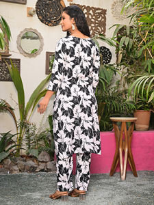 Salwar Kameez pour femmes en coton ethnique noir et blanc imprimé abstrait à séchage rapide, longueur mollet, 1 ensemble pour les fêtes - Product Image 1