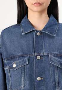 Chaqueta vaquera azul para mujer, chaqueta vaquera azul mediana con cierre de botones y bolsillos en el pecho, diseñada para mujer, comodidad para todas las estaciones - Product Image 4