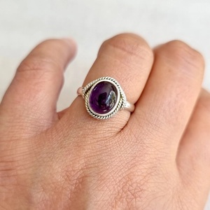 Bague pour femme en argent 925 faite à la main avec améthyste ovale et pierres précieuses bijoux fins pour mariage ou usage quotidien pour elle - Product Image 2