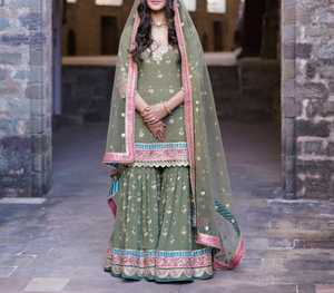 Nouveau Dernières Femmes Imprimé Fleurs Maxi Style Robe À Manches Longues En Prix De Gros 2025 Meilleur Fournisseur - Product Image 2