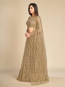 ชุดเลเฮนกาโชลีทรงเอไลน์ผ้าจอร์เจตต์ปักลายสำหรับผู้หญิง พร้อมผ้าคลุมไหล่ (L144-สีทอง) - Product Image 5