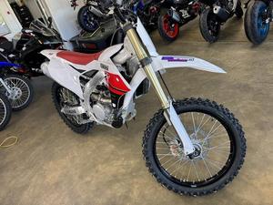 YZ250F Edición 70 Aniversario 2026 - Product Image 2