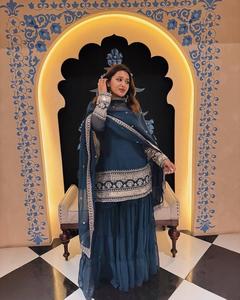 Heavy Festival Wear Georgette Heavy Sequence & Zari Broderie Travail Top Et Palazzo À Volants Avec Broderie Dentelle Dupatta - Product Image 2