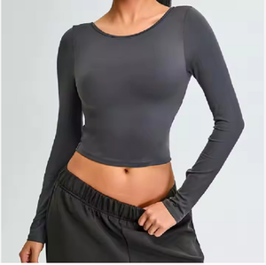 Camiseta de manga larga para correr para mujer, transpirable, de secado rápido, ligera, con diseño en la espalda en U, Tops cortos activos OEM de Bangladesh - Product Image 1