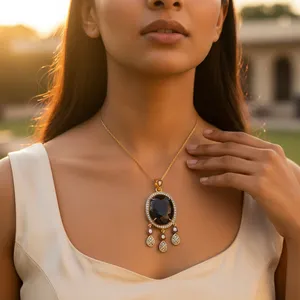 Joyería Fina para Mujer - Collar con Colgante de Diamantes y Zafiro con Baño de Oro, Forma Geométrica, Oro Blanco de 14K, Oro Rosa, Platino, Regalos Modernos - Product Image 2