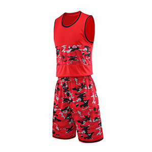 2025 Listo para enviar Conjuntos de uniformes de equipo de baloncesto de talla grande de alta calidad Pantalones cortos atléticos de secado rápido con bolsillos Impresión de logotipo personalizado - Product Image 1