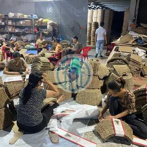 Collar para Árbol de Navidad de Pasto Marino Sostenible, Estilo Plano, Hecho a Mano, Cubierta Natural para Base de Árbol, Pedido al por Mayor para Decoración Navideña - Product Image 6