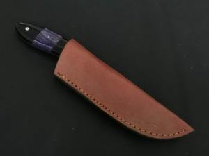 มีดสกินเนอร์เหล็กดามัสกัสทำด้วยมือด้ามไม้และเรซิ่นพร้อมปลอกหนังที่สวยงาม - Product Image 4