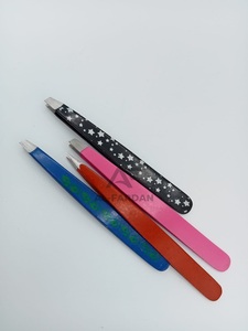 Pinzas para cejas hechas a medida Punta inclinada Pinzas para cejas probadas a mano de acero inoxidable sostenible de alta calidad - Product Image 4