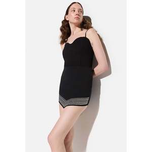 กระโปรงผ้าลินินพันเอวประดับหินธรรมชาติ ดีไซน์เก๋ ทั้งแบบทางการและลำลอง ลายพิมพ์เรียบง่าย หวานละมุน เหมาะสำหรับฤดูใบไม้ผลิและฤดูหนาว ไซส์ XS ขั้นต่ำสั่งซื้อ 2 ชิ้น - Product Image 3