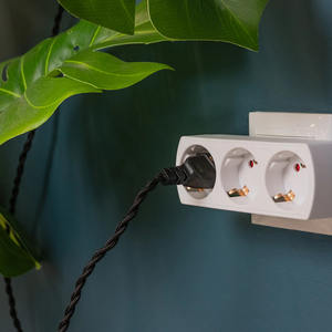 Don Feliz RE9053 3-<b>Socket</b> Schuko Adapter with 3x16A Child Protection Max 3680W Outdoor Use Self-Test White - Product Image 3