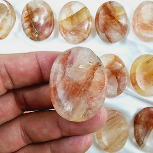 Feng Shui Style Crystal Thumb Stone Cuarzo de fuego natural para curar y preocuparse Técnica de pulido de Palma - Product Image 6