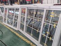 Ventanas Corredizas de PVC de Estilo Colonial Clásico, Diseño Europeo con Rejilla, Nueva Construcción, en Venta
