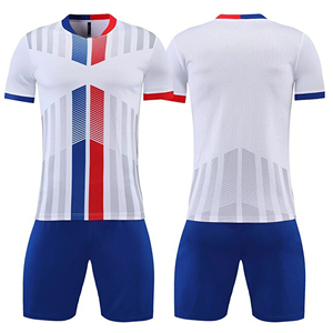 Muestras gratis OEM Proveedor Personalizado de alta calidad Fútbol Uniforme Kit Camisetas de manga corta Pantalones cortos Pantalones 100% Poliéster - Product Image 1