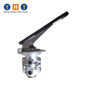 Foot <b>Brake</b> Valve 1481008440 1-48100844-0 Truck <b>Brake</b> Parts for ISUZU FVR FSR - Product Image 1