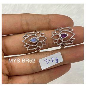 แหวนเงินแท้ 925 ลายดอกบัว ประดับด้วยพลอยมูนสโตนสีรุ้ง แหวนเงินแท้สำหรับผู้หญิง - Product Image 1