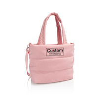 Sac fourre-tout matelassé en nylon de couleur unie avec broderie personnalisée pour femme, sac à bandoulière tendance personnalisé OEM en gros