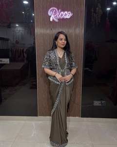 FANCY LISTO PARA USAR SECUENCIA TRABAJO SAREE CON KOTI Y BLUSA - Product Image 4