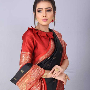 EL ÚLTIMO DISEÑADOR RICH PALLU Y JACQUARD TRABAJAN EN TODO EL SAREE. - Product Image 1