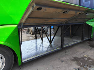 Yu Tong Bus d'occasion à prix réduit de 50 à 60 places Bus grands autocars de tourisme Bus de luxe grands sièges Afrique d'occasion à vendre - Product Image 5