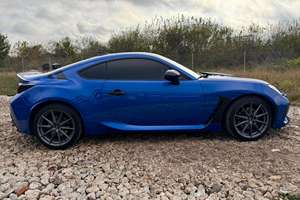 Subaru BRZ Limited 2023 Usado, Transmisión Manual de 6 Velocidades, Diferencial de Deslizamiento Limitado, Color Azul Perla WR - Product Image 3