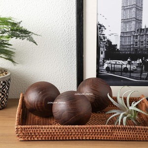 Orbes/boules/sphères décoratifs en bois fabriqués à la main Accents en bois naturel pour bols, centres de table, et affichage de décoration intérieure - Product Image 4