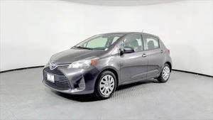 Yaris 2023 en Condition Premium, Jamais Accidentée, Automatique avec Sièges en Cuir, Conduite à Gauche et à Droite - Product Image 3