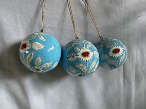 Papel Mache Adornos de Navidad Bolas de color azul - Product Image 5