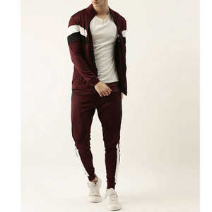 Meilleures ventes Vêtements de sport d'hiver personnalisés pour femmes Shorts Respirants Mode d'hiver Survêtements Motif solide Logo personnalisé - Product Image 3