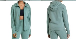 เสื้อกันหนาวมีฮู้ดแขนยาวมีฮู้ดสำหรับผู้หญิงเสื้อครอปโอเวอร์ไซส์สีหยก RRI-WH-33สไตล์ลำลอง - Product Image 2