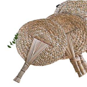 MEJOR VENDIDO Abanicos de fronda de Palma de tejido puro Ligero y duradero Ideal para favores de boda y regalos de resort que ofrecen alivio de enfriamiento - Product Image 1