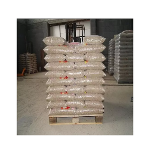 Fournisseur en gros de granulés de bois dans des sacs de 15kg A1 bois de pin 6mm-12mm EN plus A1 granulés de bois de pin à bas prix - Product Image 3