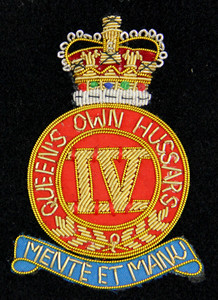 Insignes de blazer brodé à la main d'uniforme régimentaire professionnel personnalisé OEM - Product Image 3