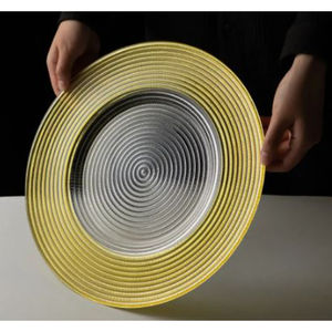 Assiette de chargeur avec vaisselle bordée d'or sous les assiettes pour les événements et les mariages pour les fournitures de restaurant et d'hôtel - Product Image 5