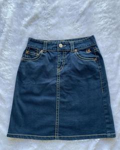 Jupe en jean midi décontractée pour femmes en gros, respirante, taille naturelle, bouton pour un style streetwear quotidien, automne - Product Image 1