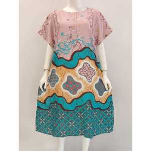 Femmes haute qualité rayonne soie robe décontracté imprimé fleuri à manches courtes genou longueur chemise de nuit confortable taille élastique doux - Product Image 1