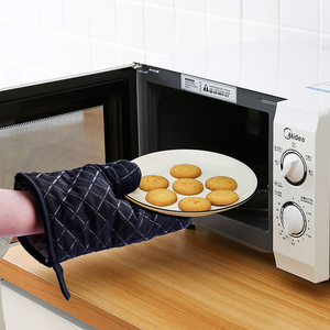 Guantes de Cocina Resistentes al Calor, Antideslizantes, para Hornear, Barbacoa y Asar, Guantes de Cocina para Chef de KARIMANS INDUSTRY - Product Image 3