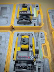 Estación total Topcon GM-52 serie, disponible para la venta en buen estado - Product Image 2