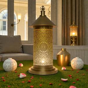 Elegante Lámpara de Ramadán de Metal con Intrincados Recortes, Brillo Cálido Ambiental, Decoración Festiva para el Hogar, Adorno de Mesa o Regalo Colgante - Product Image 2