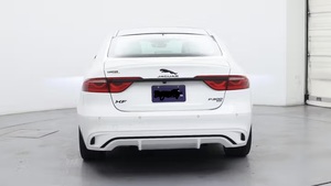 2022 แจ็กการ์ XF R-Dynamic SE ซีดาน ขับเคลื่อนสี่ล้อ สภาพดี ใช้งานน้อย - Product Image 6