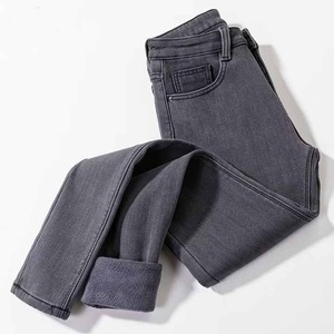 OEM Logo personnalisé Hiver Poches zippées Polaire Pantalon de survêtement Bonne Haute Qualité Vente en gros Femmes Nouvelle Arrivée Ajouté Polaire Jeans Femmes - Product Image 4