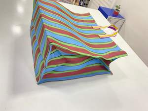 Bolsas de cosméticos de playa tejidas de plástico reciclado con telar personalizado ecológico, bolsas de compras a rayas de moda con cremallera reutilizable - Product Image 2