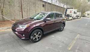 Toyota RAV4 Sedán 2020 Usado, Gasolina 4.5L, Asientos de Cuero, Control de Crucero Adaptativo, Luces LED Automáticas, Volante a la Izquierda, Techo Panorámico de 5 Puertas - Product Image 3