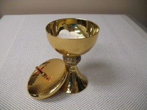 Classic Metal Ciborium for Home Church Product Round Wine <b>Goblet</b> Golden Plate Color Novelty Gothic Hammered Gifted Item Supplies - Product Image 2