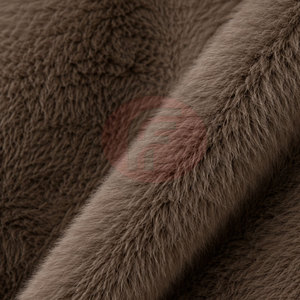 Manteau long en fausse fourrure douce et chaude pour femme, style décontracté urbain, en coton et polyester, coupe ample, épais, idéal pour l'hiver et les températures froides - Product Image 5