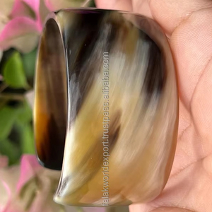 Brazalete de cuerno de búfalo de agua de calidad 22 Artículo hecho a mano por artesanos indios Gemelos de cuerno de búfalo y pulsera de FWE - Product Image 1