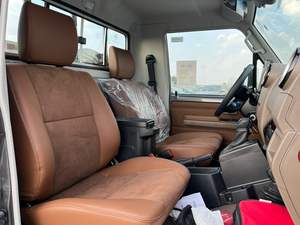 Nuevos/Usados Faros LED para TOYOTA Land Cruiser Serie 79 LX V6 2025 en Venta - Product Image 4